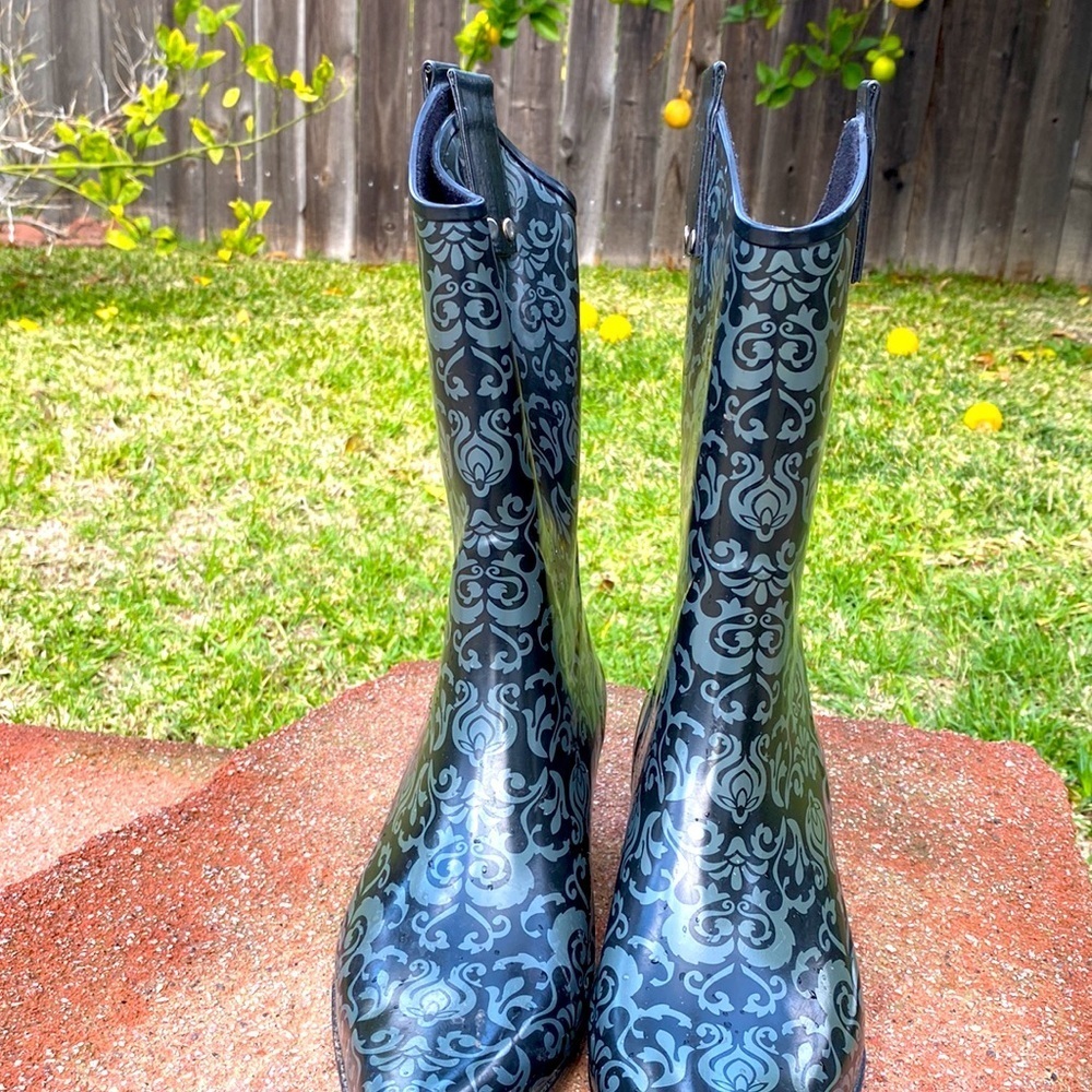 CAPELLI of NEW YORK RAINBOOTS  BOOTS  2” Heel Size 9  Black GUC - Picture 4 of 16